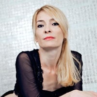 QueenofBerlin's Offline Chat Room