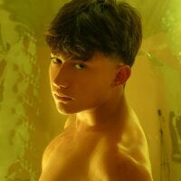 Spaceboys18 webcam model