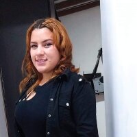 Mia_sofiaa's Offline Chat Room