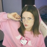 VibeQueenLucy webcam model