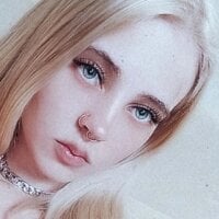 arinaBennett's Offline Chat Room