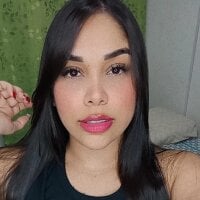 julia_322 webcam model