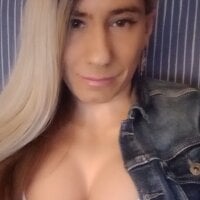 JenniferLaTrav webcam