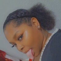 MilkyCremeChocolate webcam