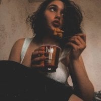 hot_amina's Offline Chat Room