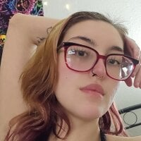 Izzysfunhouse webcam