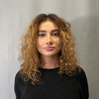PetraGrise model avatar