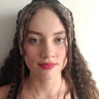 gigi_goodexxx's Offline Chat Room