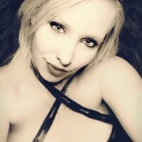 BadMama143's Offline Chat Room