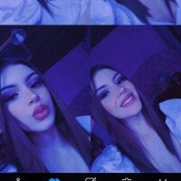 Marianahot233 webcam