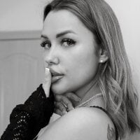 Roxana_Wet_ webcam model