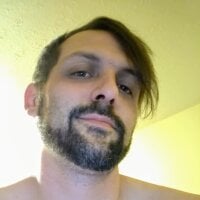 Loverboysquirtking webcam