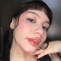 angelinhaaa webcam model
