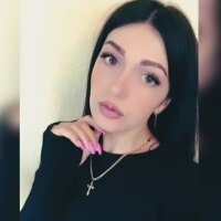 Karina1893's Offline Chat Room