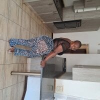 AfricanBustyxx offline chat-rom