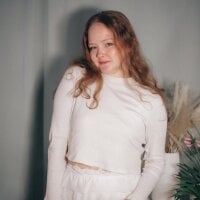 Yennefer__ webcam model