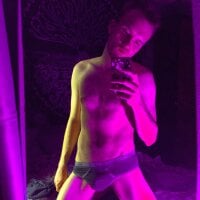 غرفة دردشة bushyhairyguy دون اتصال