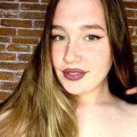 Phòng Chat Ngoại tuyến Mari_with_Boyfrend