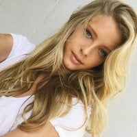 MissPolyia's Offline Chat Room