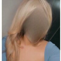 Ballzy_BethanUK webcam model