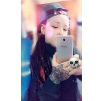 mia_salome11's Offline Chat Room