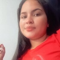 coco_curvy webcam model