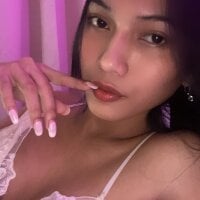 Lady_Giselle69's Profile Pic