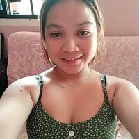 xxsexytitsxx webcam model