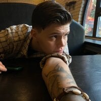 jakob_true's Offline Chat Room