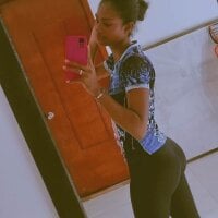 Azahara_Dalila1's Offline Chat Room