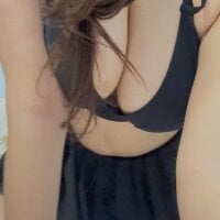 alisha_sky@xh webcam model
