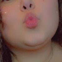 Lizzyaly2011's Offline Chat Room