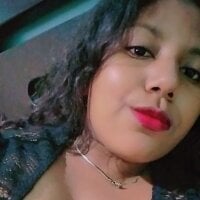 Saraa_Owen webcam