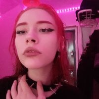 vikis_love webcam model