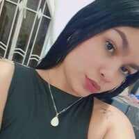 carolina_1102 অফলাইন চ্যাট রুম