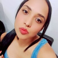 Sexylatina_outdoors' Offline Chat Room