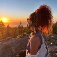 Maia2025's Offline Chat Room