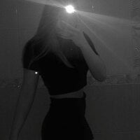 mila_glow1