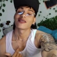 Pilliphe_Men webcam model