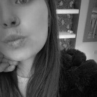 anonymous_woman webcam