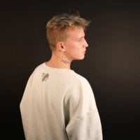 AlexxSweet webcam model