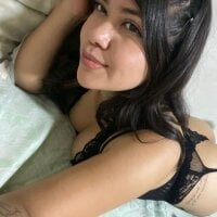 lola_hot23 webcam model