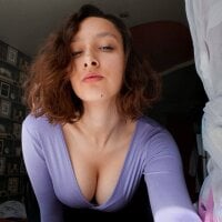MaIenaKashani webcam model
