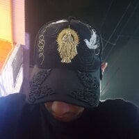 MaskColombian webcam