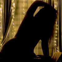 Emilia_Secrets webcam