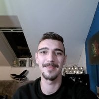 LangerHengst24's Offline Chat Room