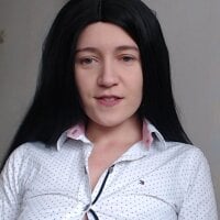 Arishka18's Offline Chat Room