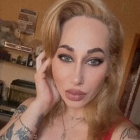 yournarcissa Adlı Modelin Çevrimdışı Sohbet Odası