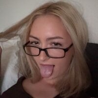 Kitty_SwettyLive Webcam