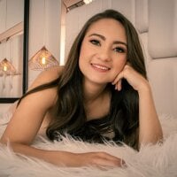 tiana_glow1 webcam model